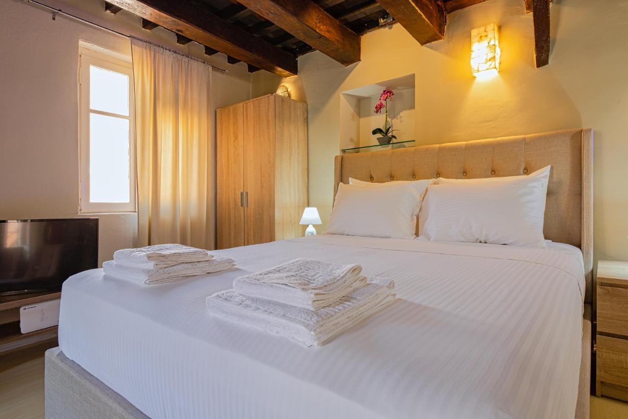 Ydragogeio Rooms Old Town 하니아 외부 사진